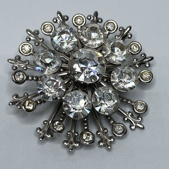 Vintage Coro White Glass Snow Flake Floral Brooch Pin Statement Stunning Bold - Picture 3 of 8